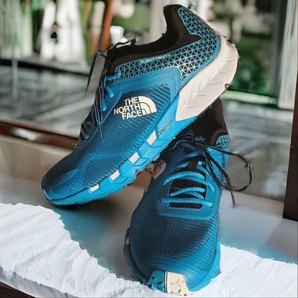 The NorthFace Flight Trinity (Acoustic Blue/TNF Black) Shoes, 10.5, blue/white